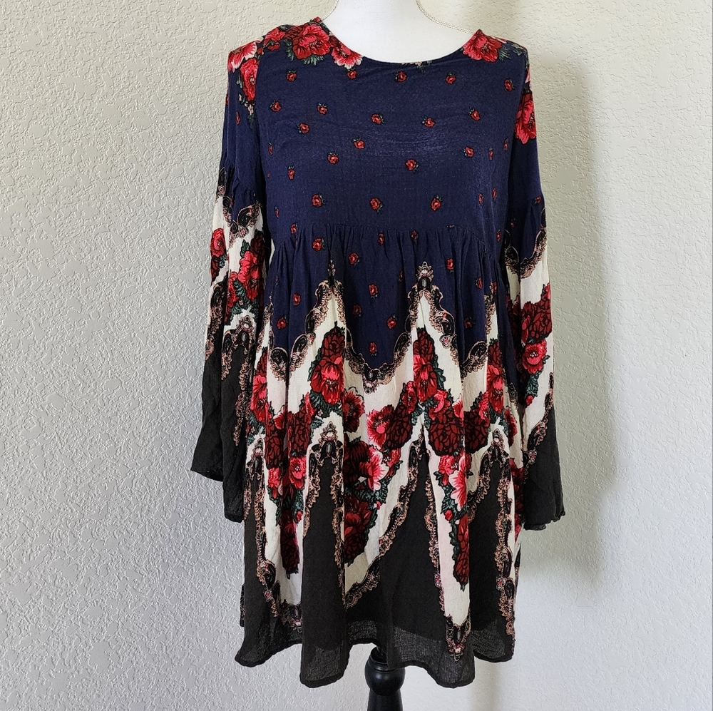 Free People navy red floral mini dress size Large